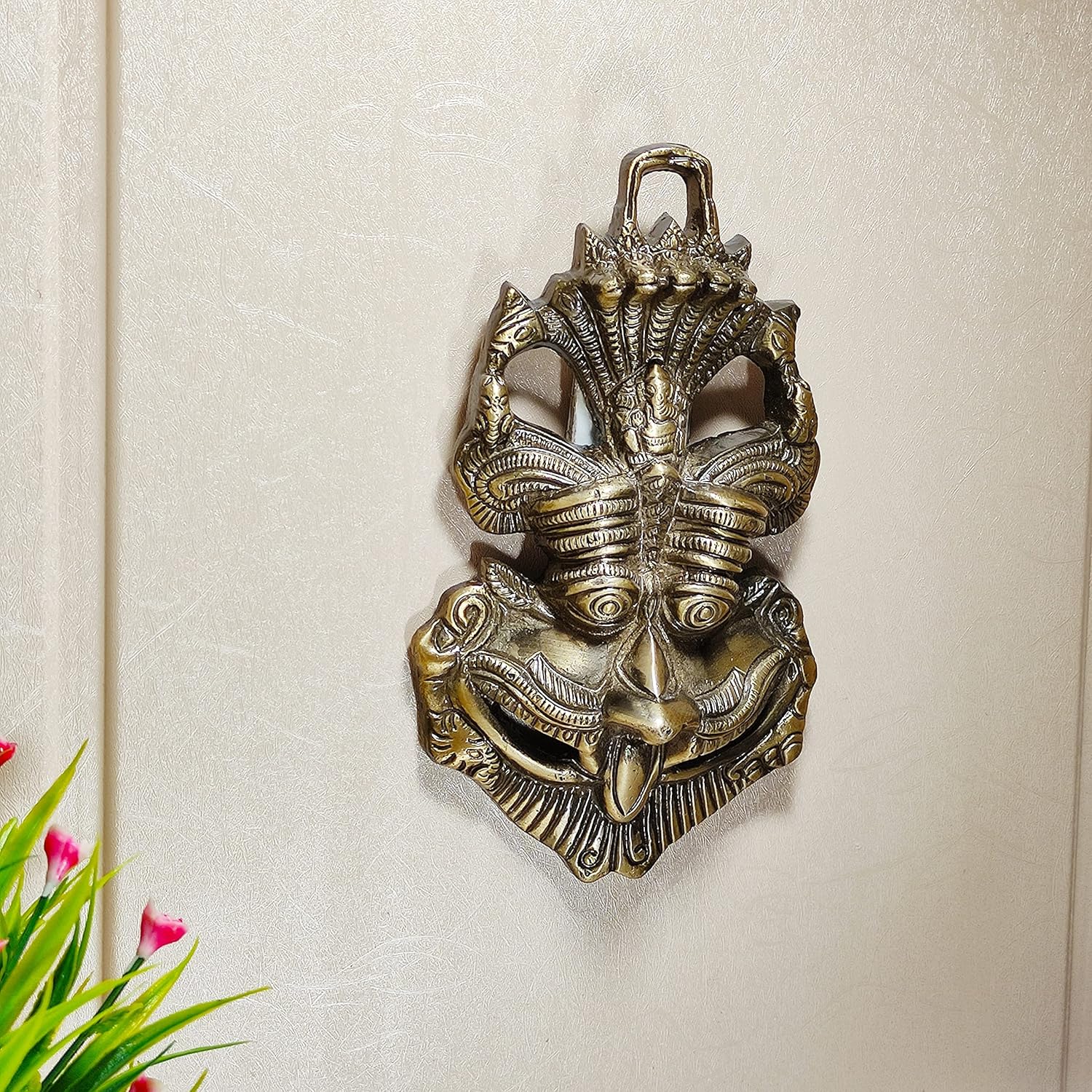 DreamKraft Wall Hanging Metal Face Mask Nazar Battu Evil Eye Protector - Wall Mounted Nazar Suraksha Kawach for Home & Office Entrance (Grey, 16.5 x 3 x 9.5 CM) - Image 3